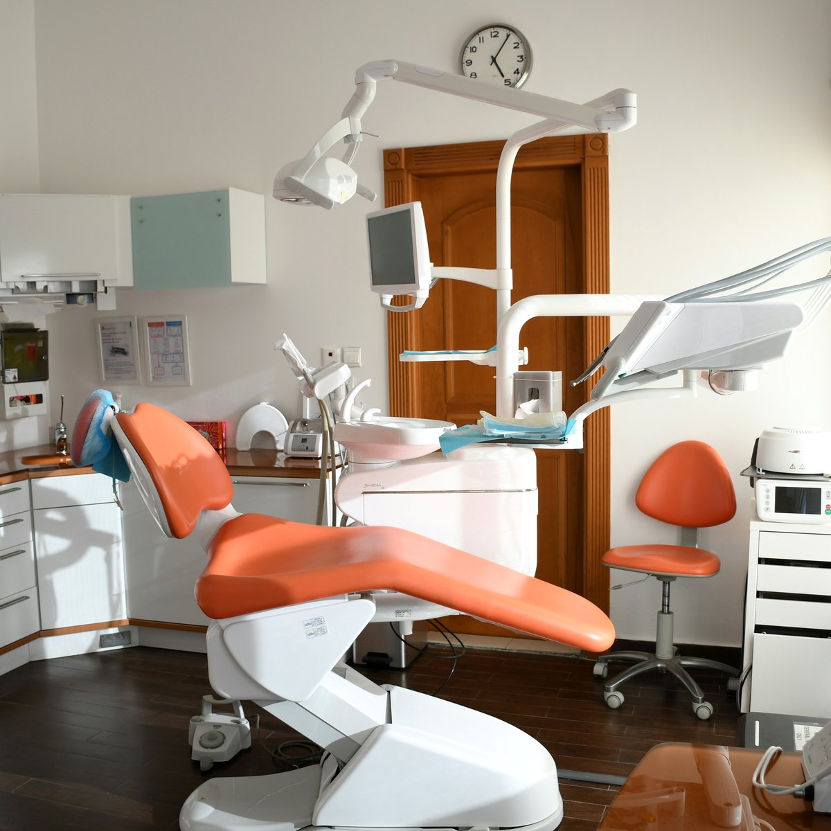 Dental practice operatory
