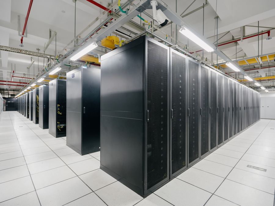 Data center server aisle